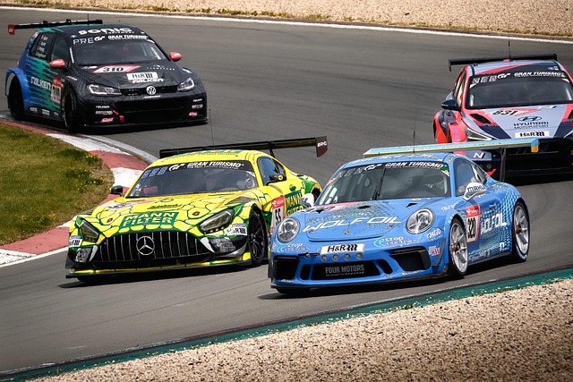 社交媒体上 社交媒体上