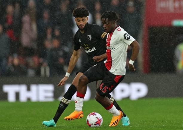 受瞩目的外 受瞩目的外