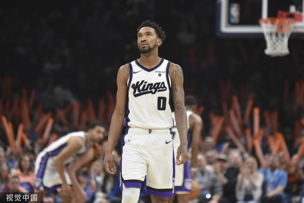 次成為焦點 次成為焦點